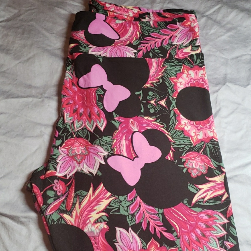 LulaRoe Disney TC leggings